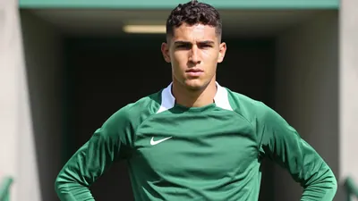 Werder Bremen have signed midfielder Regge on loan from Ajax, with the Bundesliga side securing an option to make the...