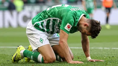 Werder Bremen verliert das erste Saisonspiel mit 1:4 bei SC Freiburg und setzt damit eine Negativserie fort