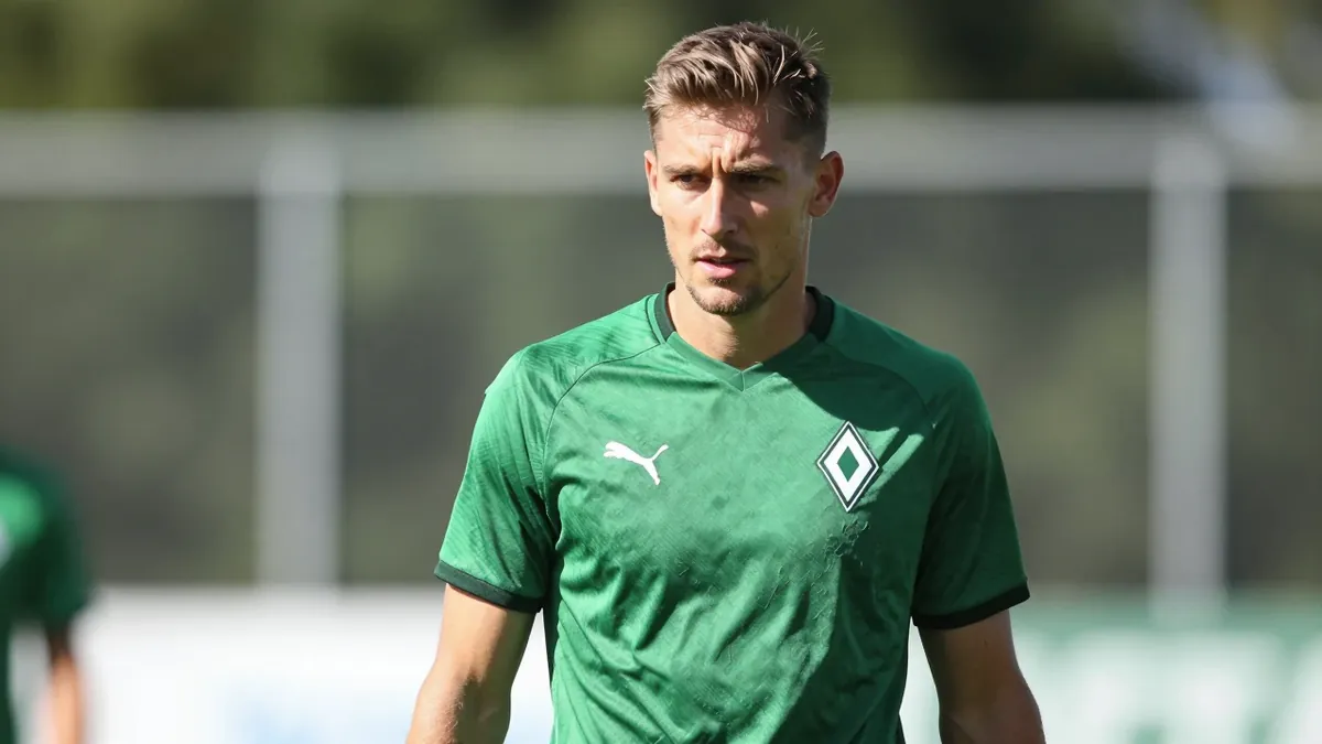 Werder Bremen hat mit einer Transferbilanz von +33,4 Millionen Euro und mehreren Neuzugängen wie Niclas Füllkrug und...