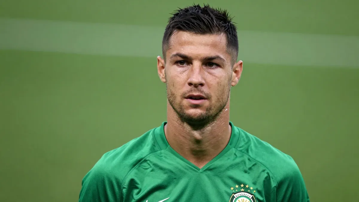 Der argentinische Abwehrspieler Julián Malatini wechselt bis Juni 2027 auf Leihbasis zu FC Cincinnati, die eine...