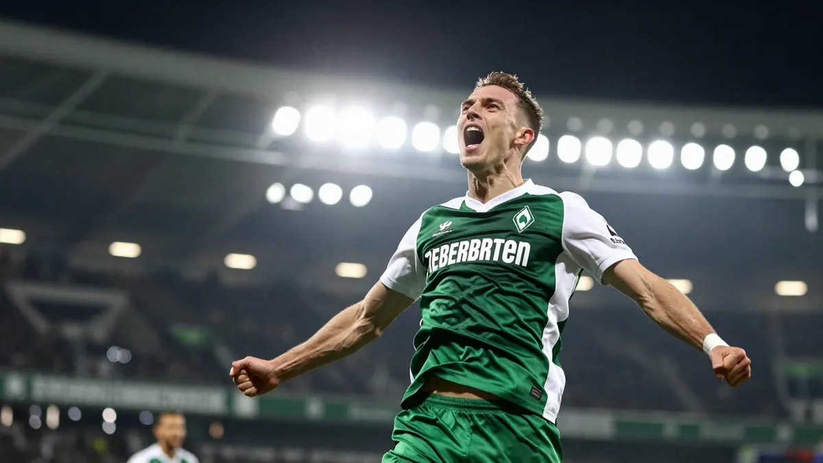 Niclas Füllkrug and Eren Dinkci scored as Werder Bremen beat RB Leipzig 3-1 in their first home game of the season...